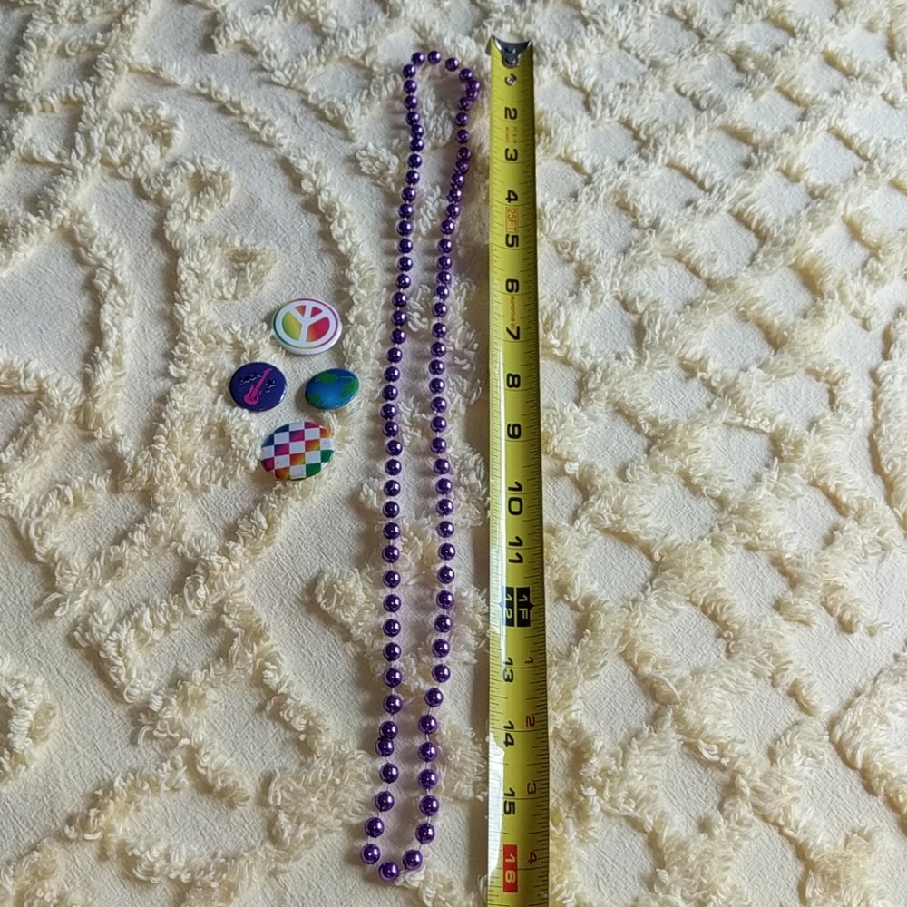 Bundle of "Cool" neckless and four badges